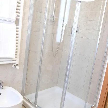 Residenza Carracci Apart-hotel *
