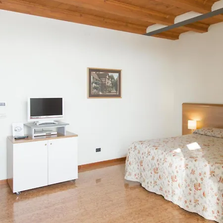 Residenza Carracci Apart-hotel