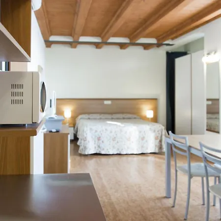 Apart-hotel Residenza Carracci